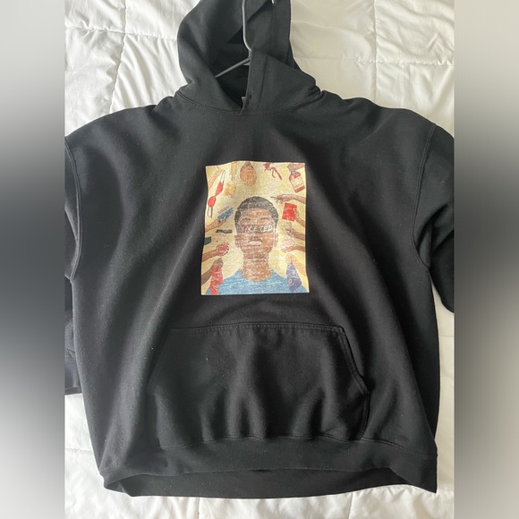 Vintage BLM Hoodie (XXL) – Empowering Art Design - Picture 1 of 4